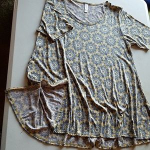 NWT LLR M Floral Perfect T